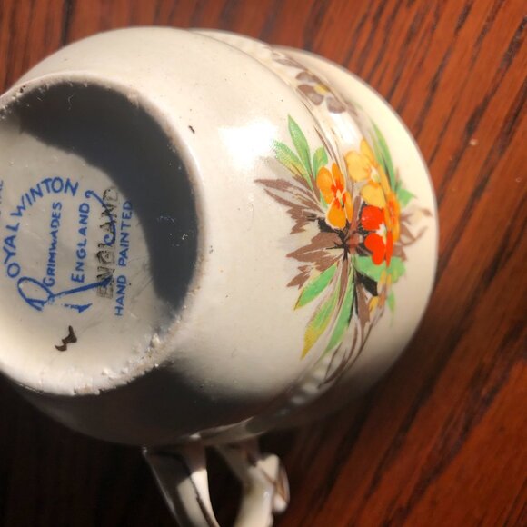 Assorted Set of Vintage Royal Winton Grimwades China Dinnerware - Picture 6 of 7